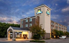 Days Inn By Wyndham Eagan Minnesota Near Mall Of America